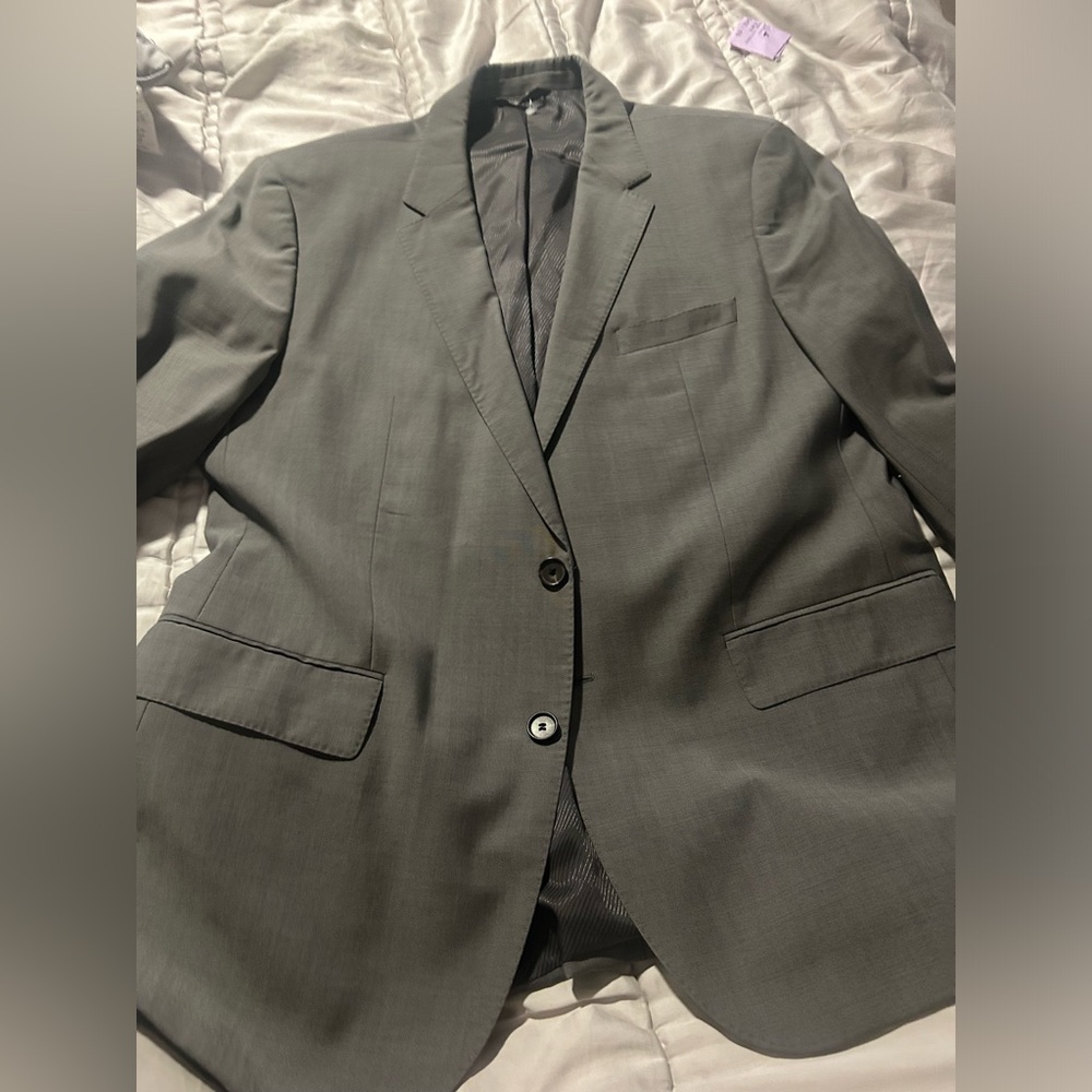 HUGO BOSS MENS SUIT